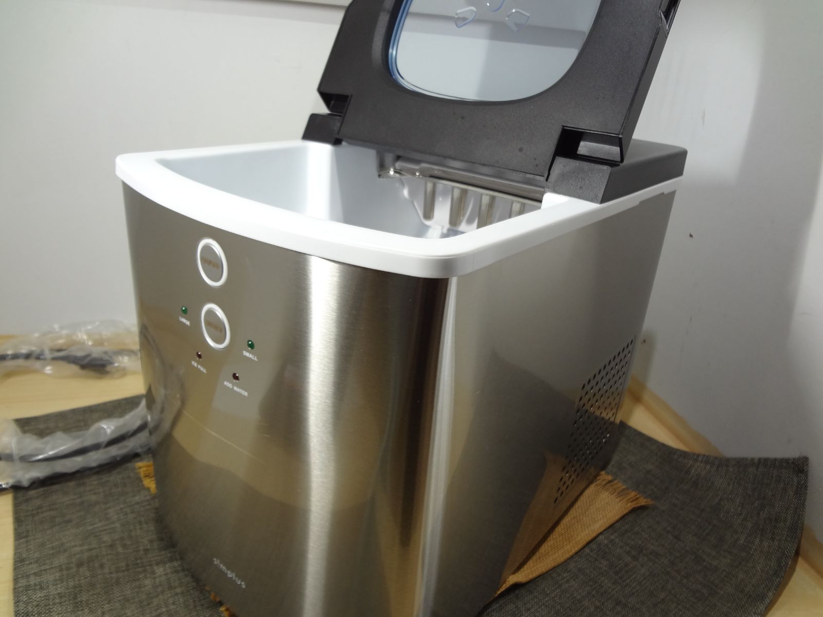 ☆動作確認済み☆ シンプラス製氷機 SP-CE01 家庭用製氷機