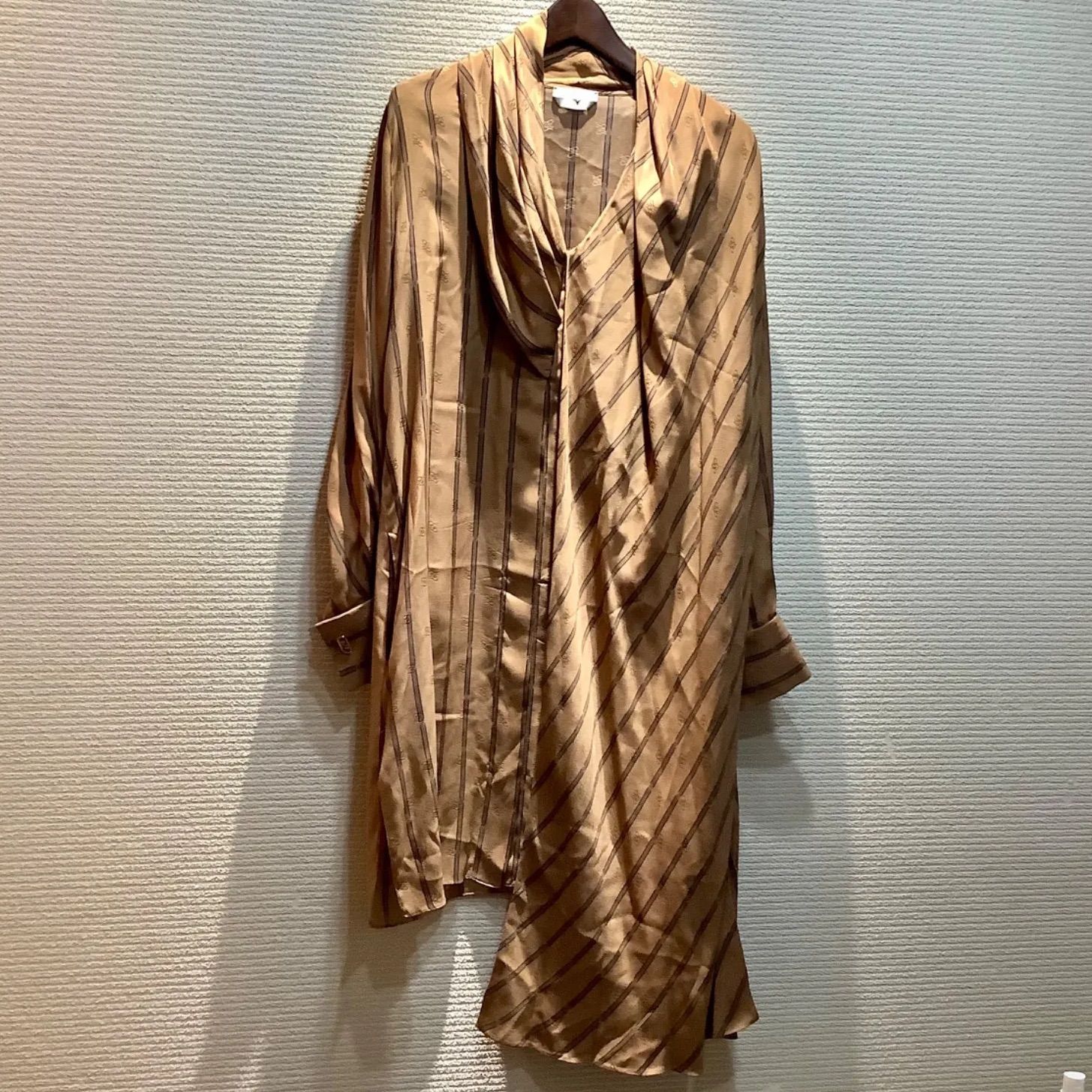 21AW フェンディ FENDI FFカフス カーリーグラフ シルクドレス シャツワンピース 茶 ブラウン ゴールド 36 レディース F324|T43|T386