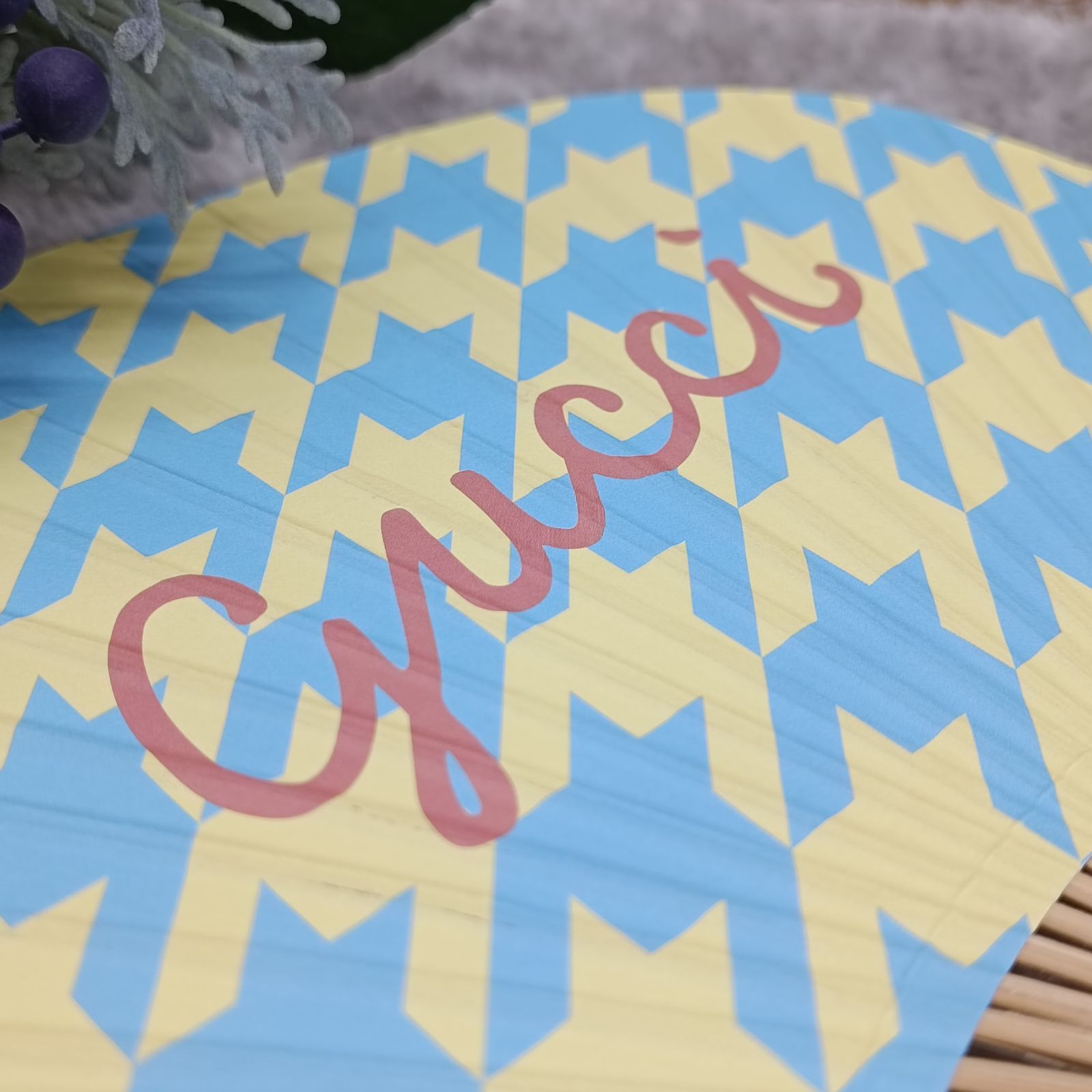 GUCCI 》 ☆美品☆ グッチ うちわ 2色セット ノベルティ 非売品