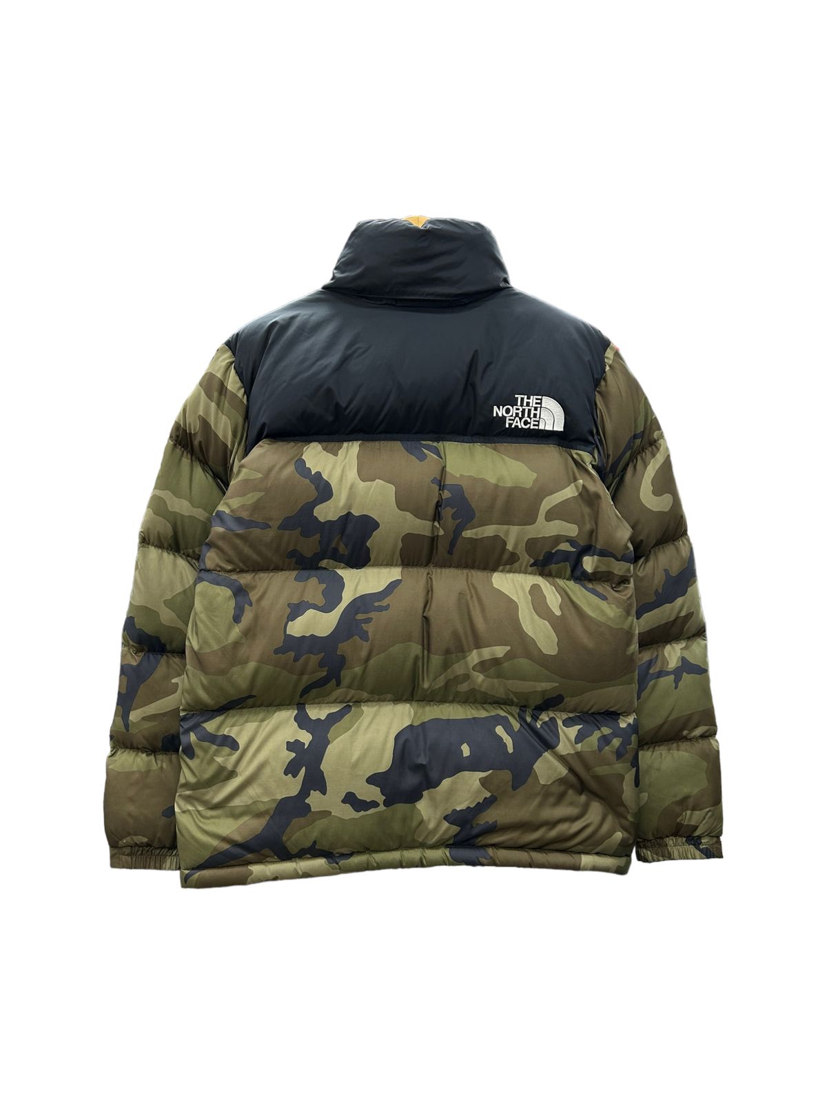 THE NORTH FACE (ザノースフェイス) NOVELTY NUPTSE ノベルティ ヌプシ ...