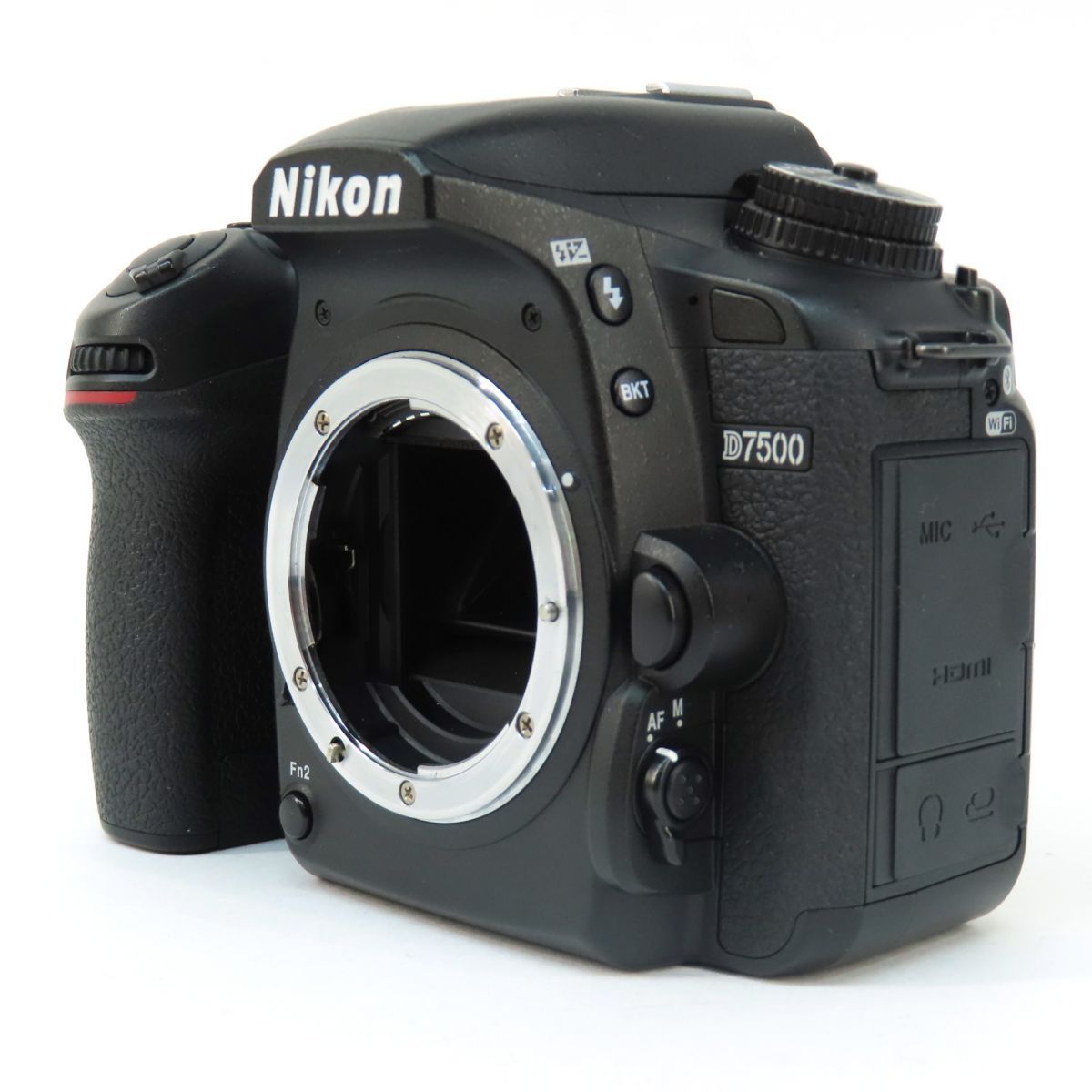 Nikon D7500 18-140 VR レンズキット バッテリー×2 Nikon D7500 18-140 VR レンズキット バッテリー×2