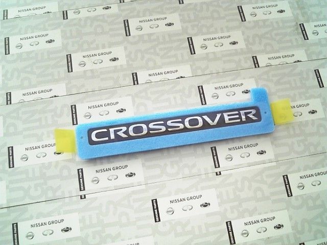 日産純正 E13 ノート AUTECH CROSS OVER リヤエンブレム
