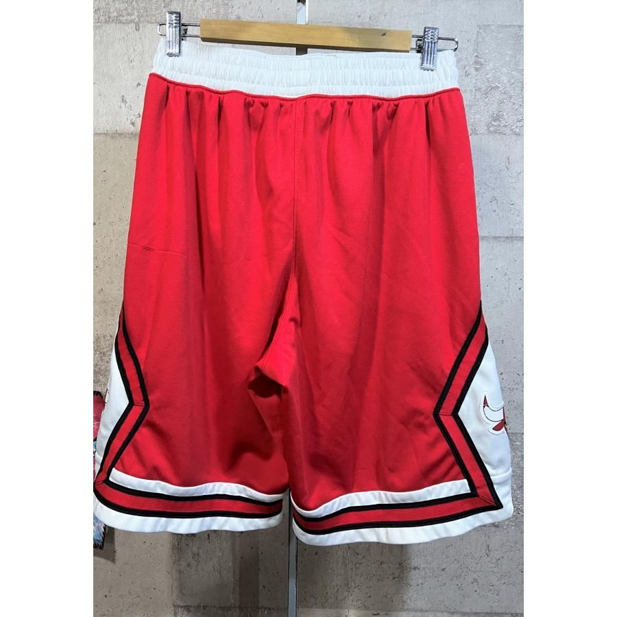 未使用✨️NBA シカゴブルズ オルタネイト スイングマンショーツ L バスパン 楽天市場】NBA シカゴ・ブルズ ショートパンツ/ショーツ