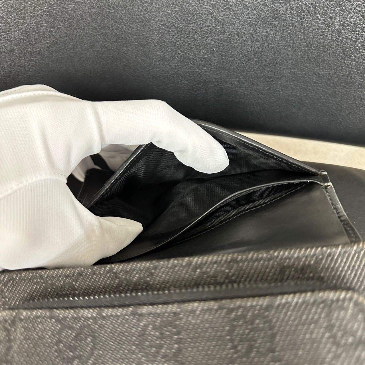 GUCCI グッチ 二つ折り財布 GGキャンバス 1041 - メルカリ