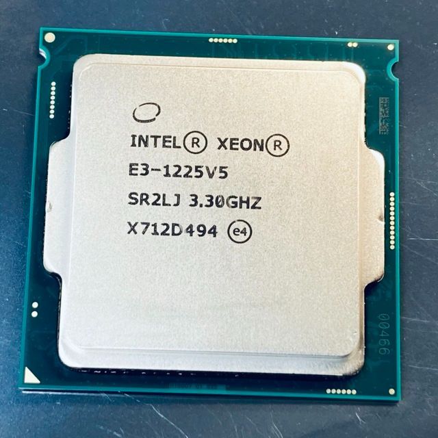 中古パーツ】複数購入可 CPU Intel Xeon E3-1225v5 3.3GHz TB 3.7GHz SR2LJ Socket LGA1151  4コア 4スレッド 動作品 サーバー用 - メルカリ