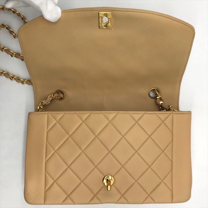 良品 CHANEL シャネル ダイアナ ココマーク マトラッセ ラムスキン