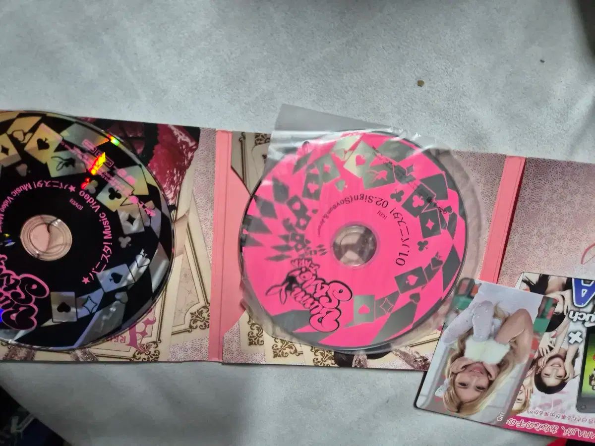 n*s様 （8AA3228）T-ARA CD・DVDまとめて24点 サイン入り 8AA3228）