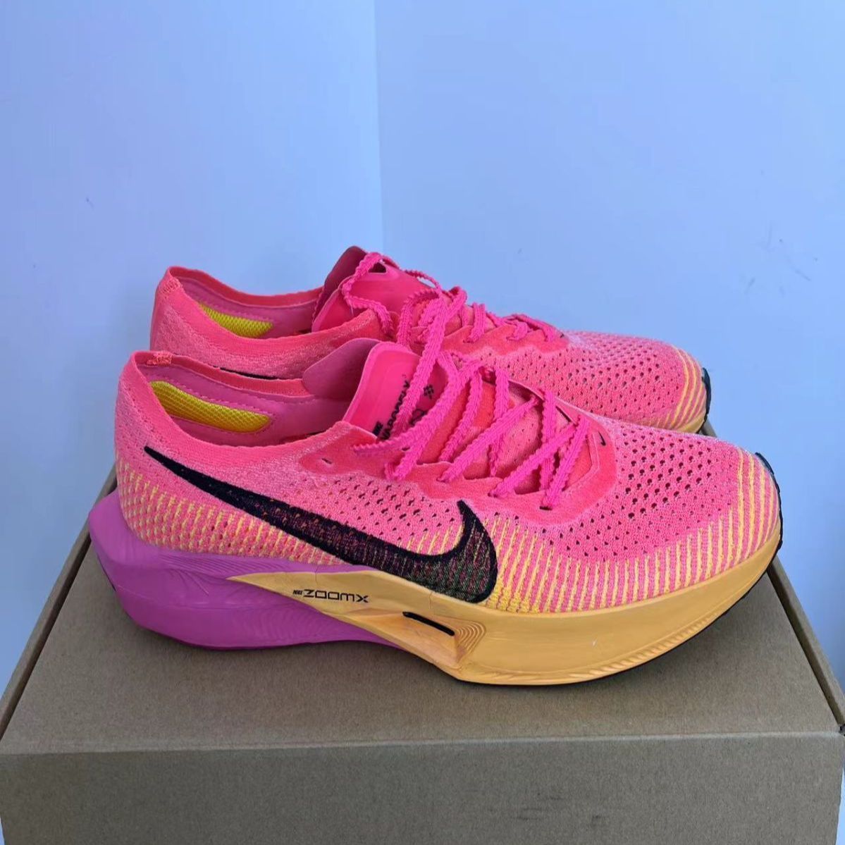 新品未使用 ナイキ Nike Zoom x Vaporfly Next% 3 スニーカー