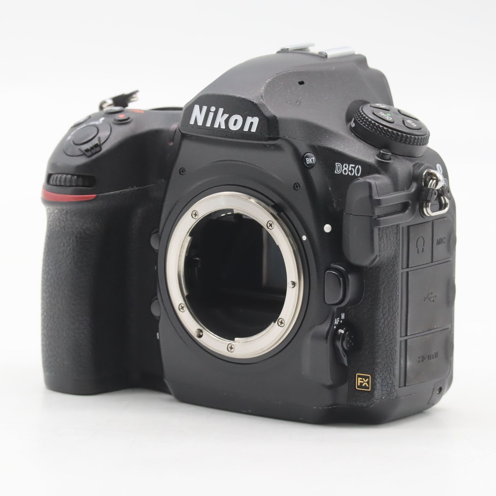 Nikon D850 ボディ　ショット数１３７２枚 Nikon D850 ボディ ショット数 51750回 - メルカリ