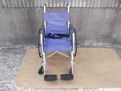 送料無料 一部地域を除く レッグサポートなし カワムラサイクル 自走式軽量車椅子 ふわりす KF22-40SB TS-25-0908-04