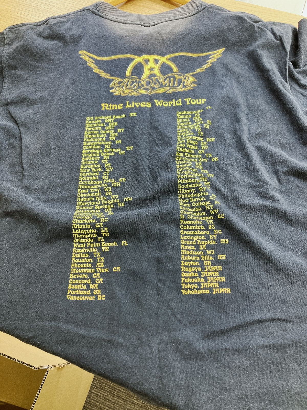 USA製 エアロスミス Nine Lives1998年WorldLiveツアーバンT AID - メルカリ 