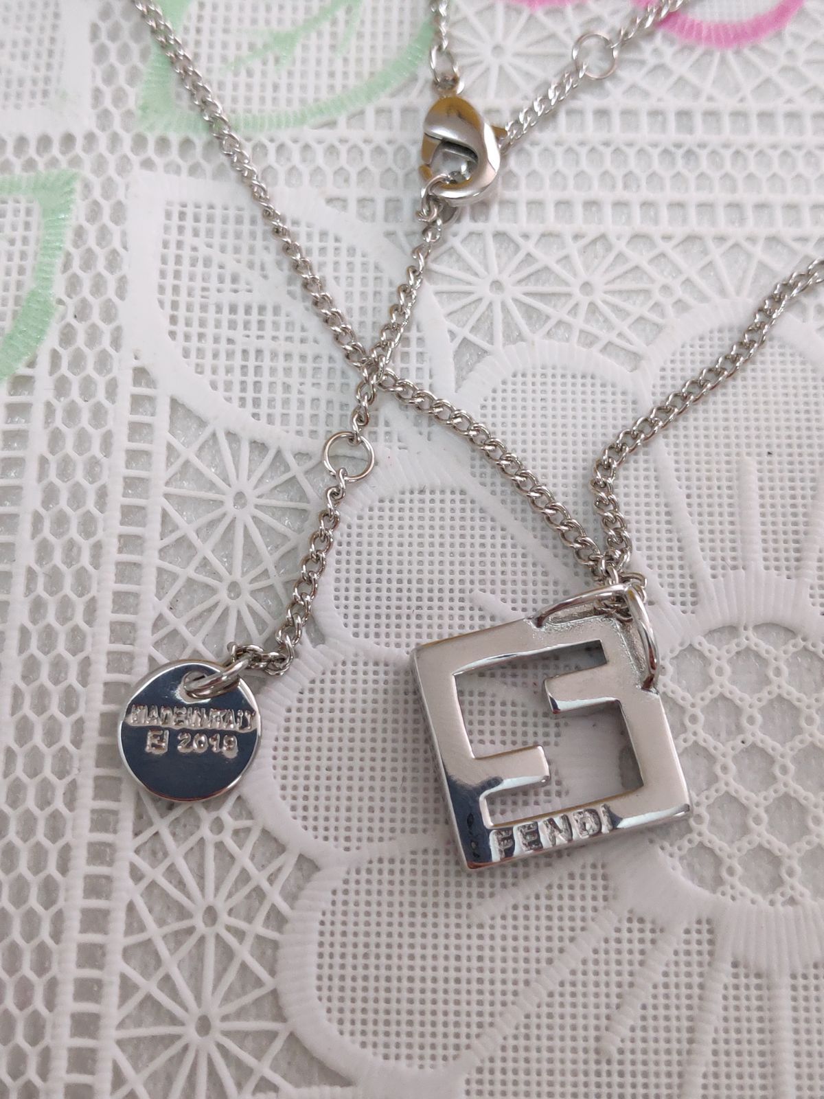 素敵♡フェンディ　フォーエバー ネックレス　銀色 超人気美品✨FENDI/フェンディ ネックレス フォーエバー