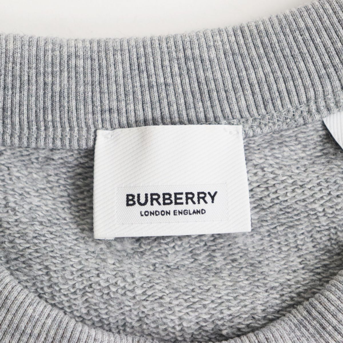 美品○BURBERRY LONDON ENGLAND バーバリー 8021431 パイルロゴ プル  