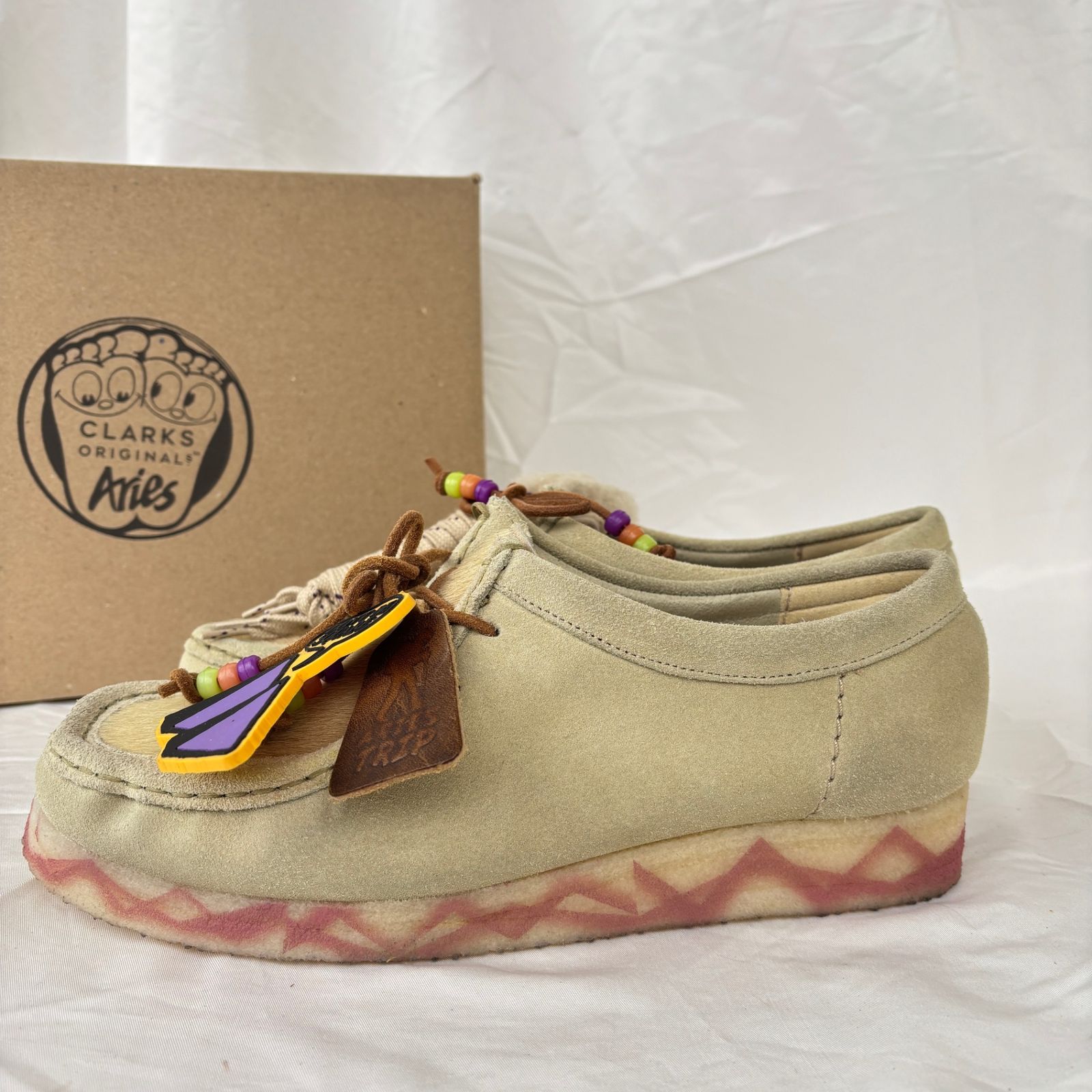 個性派ストリートの極み✨】 CLARKS ORIGINALS × Aries Wallabee Maple 