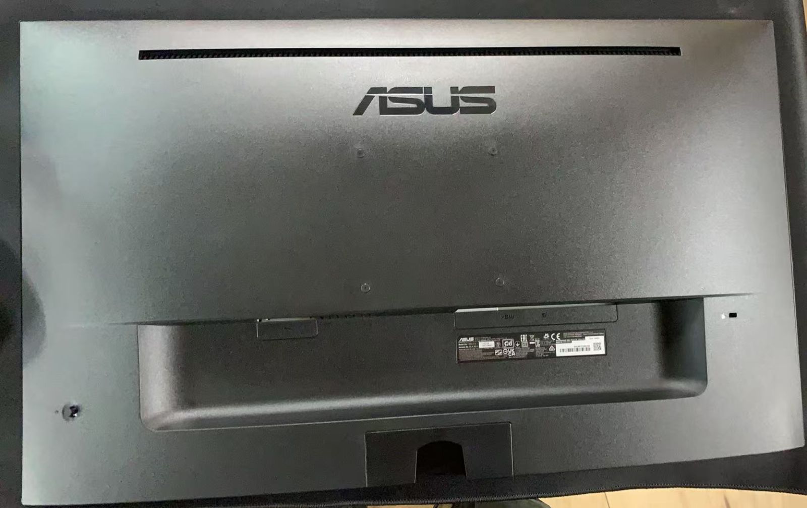 ASUS 27インチ液晶ディスプレイ