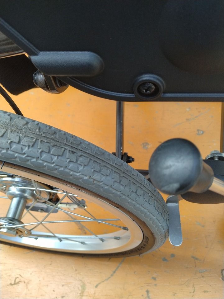 送料無料 一部地域を除く レッグサポートなし カワムラサイクル 介助用標準車いす WAVIT ウェイビット WA16-40 KM-25-0917-02 STEELWINDOWSANDDOORS_COM