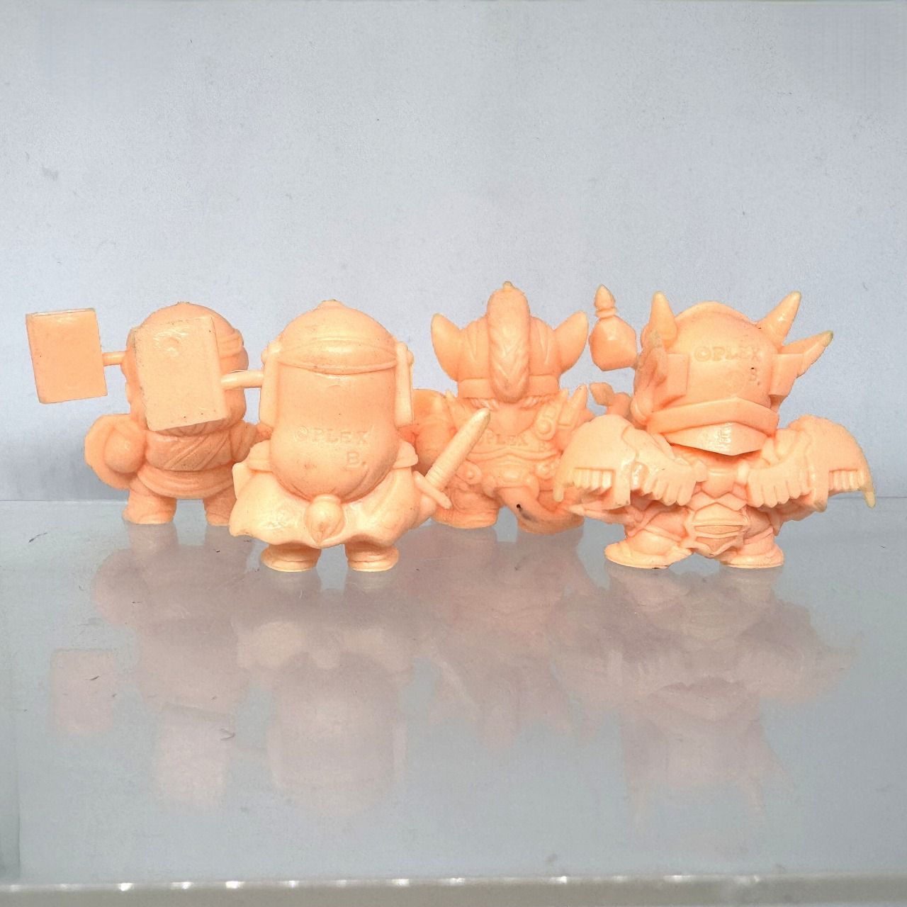 消しゴム】甲竜伝説ヴィルガスト 消しゴム13体セット - メルカリ