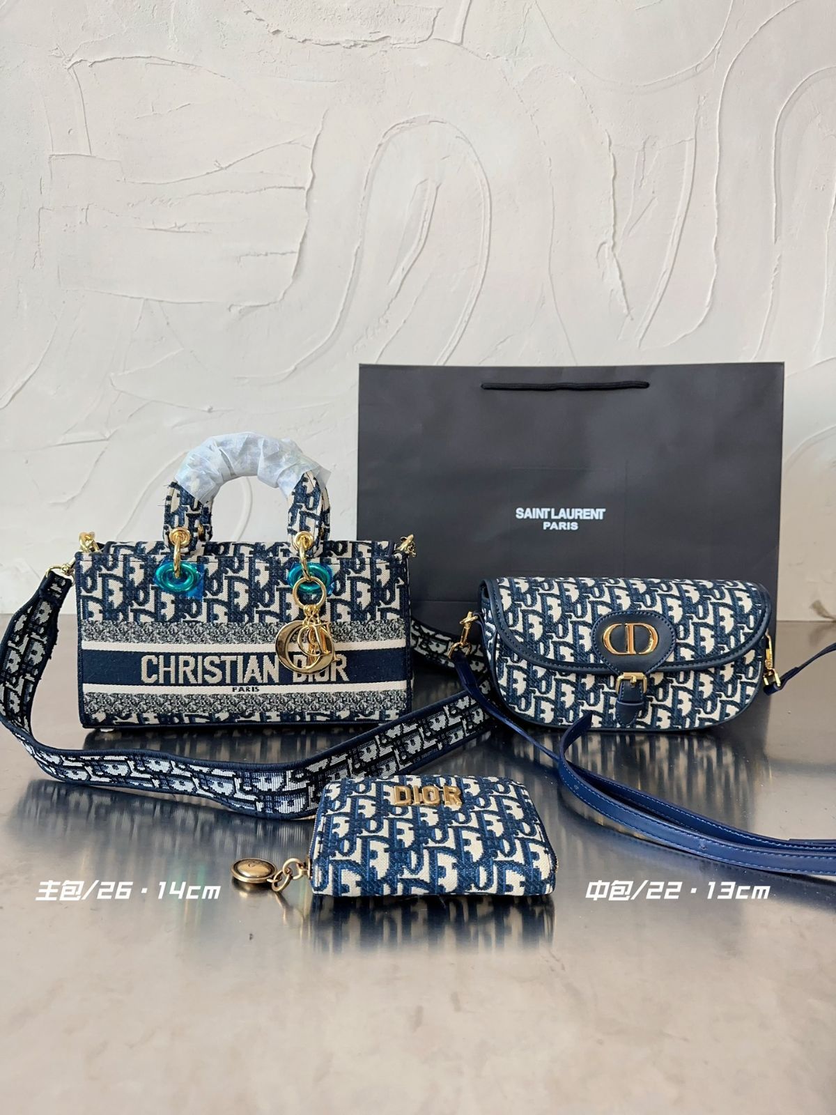 ︎レア︎ChristianDiorクリスチャンディオールチュニックロゴキッズ 激レア Christian Dior クリスチャンディオール トートバッグ