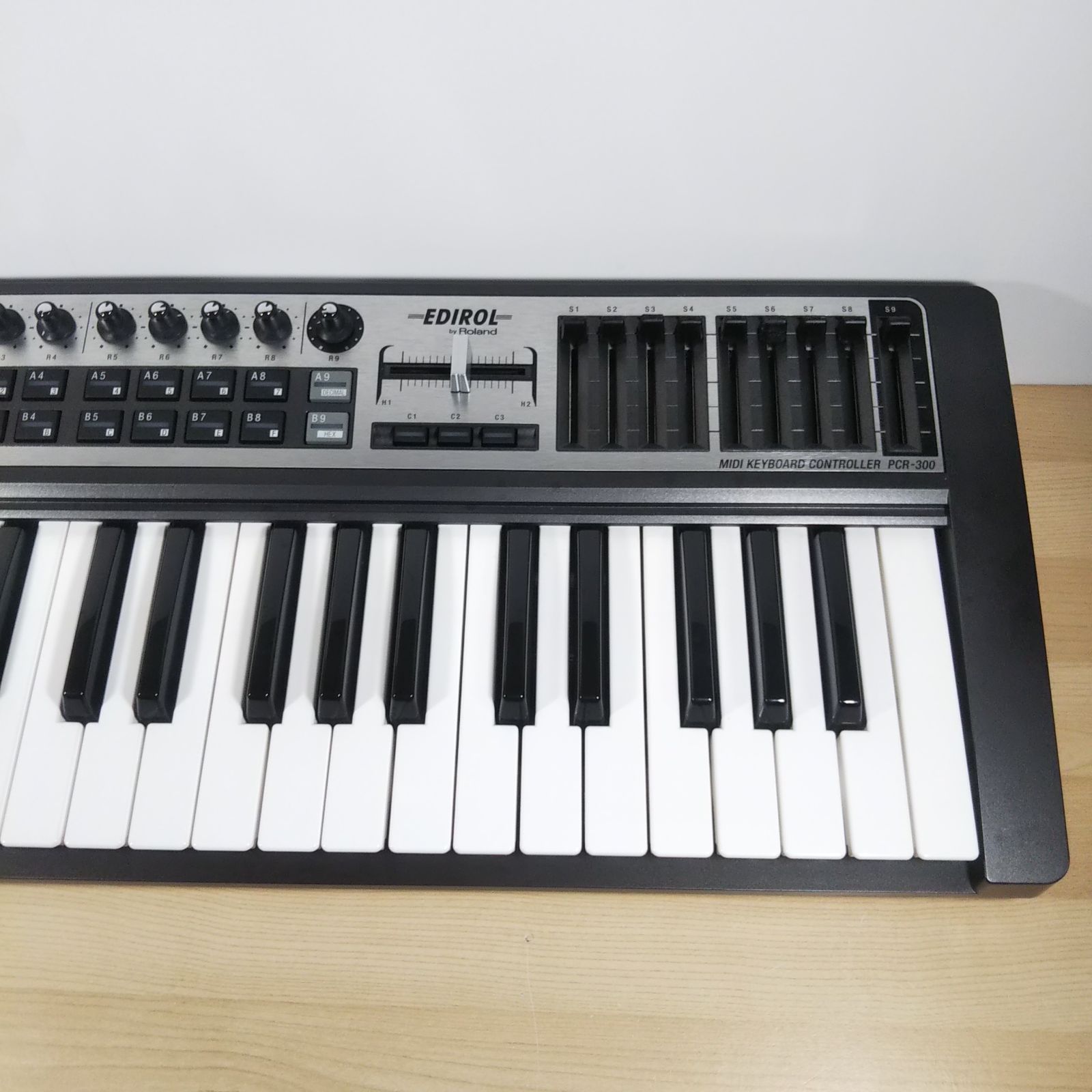 Roland キーボード PCR300 Amazon | MIDI キーボードコントローラー PCR-300 | MIDI