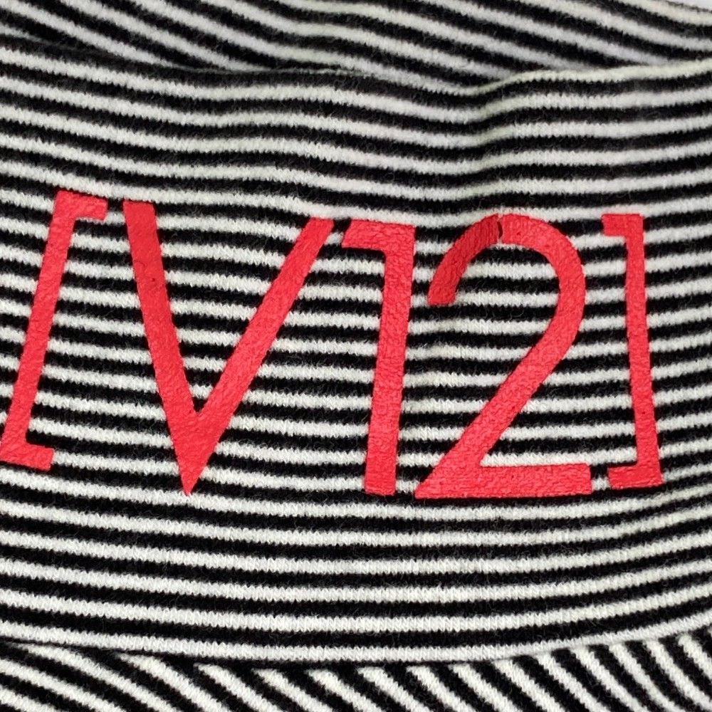 サイズ：L V12 ヴィトゥエルヴ  長袖ハイネックTシャツ ボーダー ブラック系 [240101425404] ゴルフウェア メンズ ストスト V12 ヴィトゥエルヴ 長袖ハイネックTシャツ ボーダー ブラック系