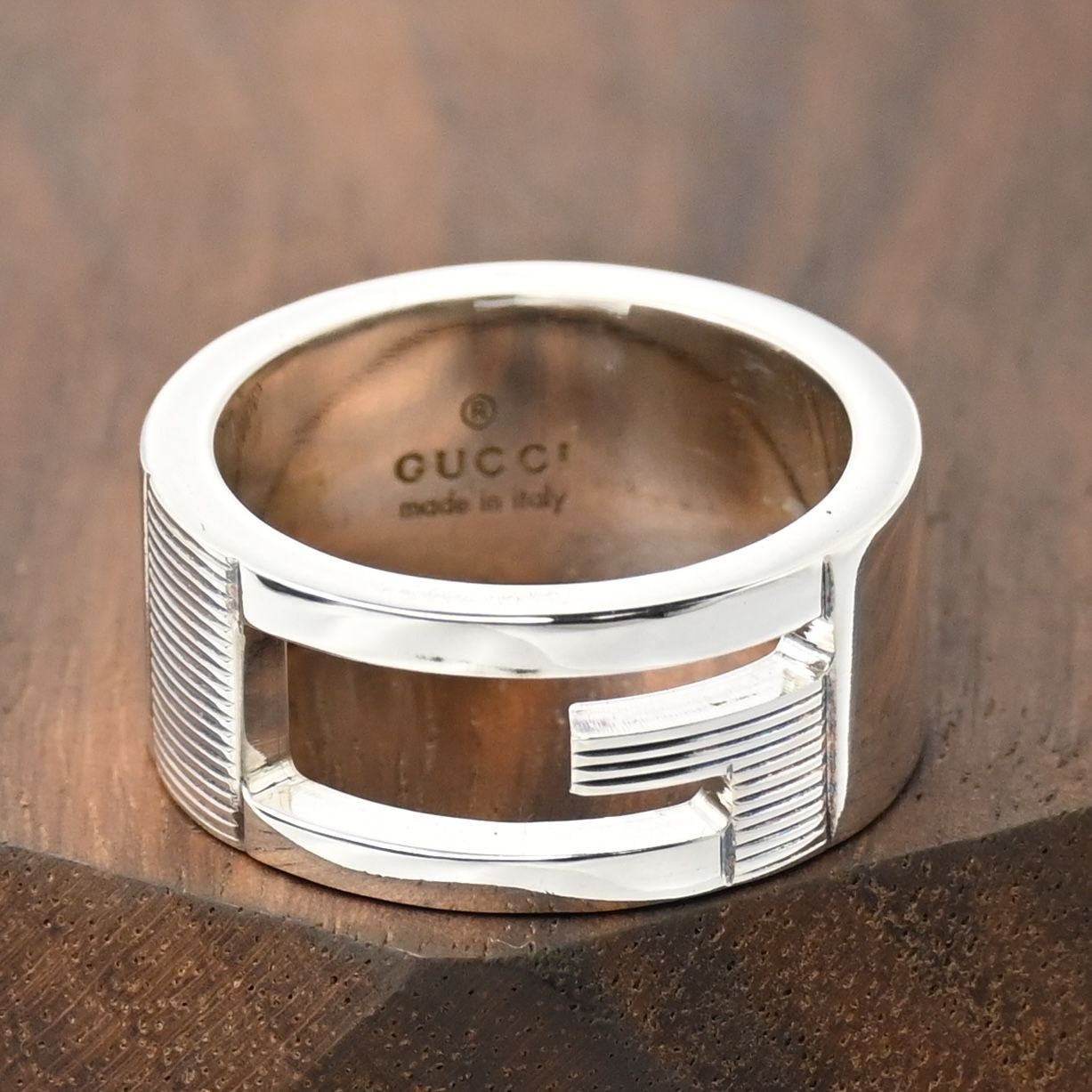 ☆美品☆ GUCCI グッチ ブランテッド カットアウトGリング 楽天市場】GUCCI グッチ ブランデッド カットアウトG リング