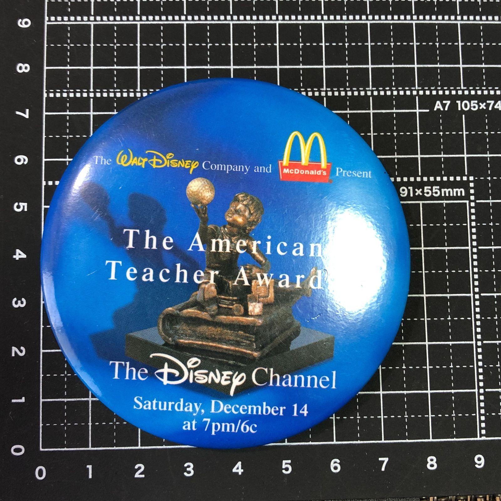 缶 バッジ アメリカ 輸入 雑貨 ビンテージ 77mm 『 ディズニー