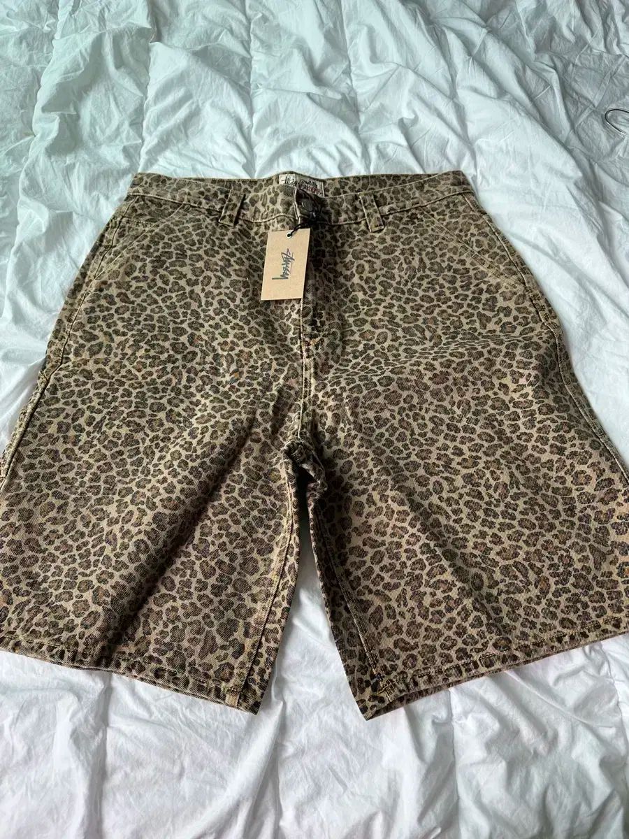 36 STUSSY ステューシー デニム ワーク ショートパンツ レオパード