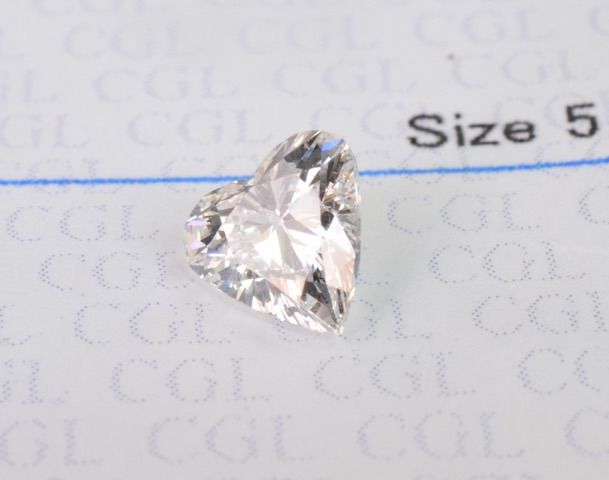 新品即決 H ダイヤ 0.355ct H ダイヤ 中央宝石 カラーSI-1 高級素材