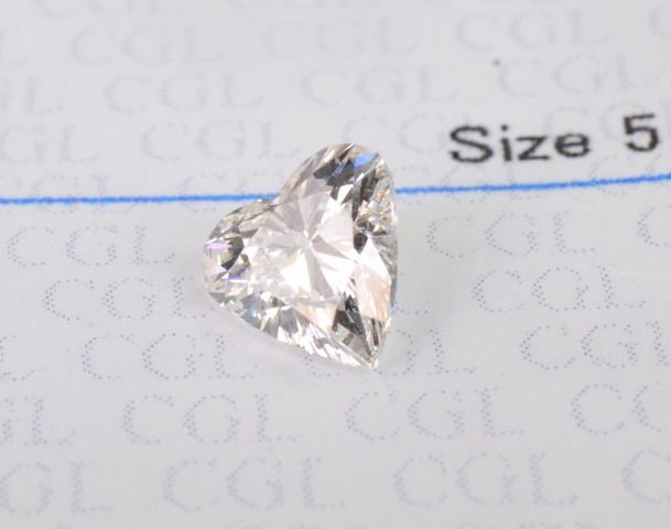 ダイヤ 0.355ct H カラーSI-1 GOOD 中央宝石研究所ソーティング