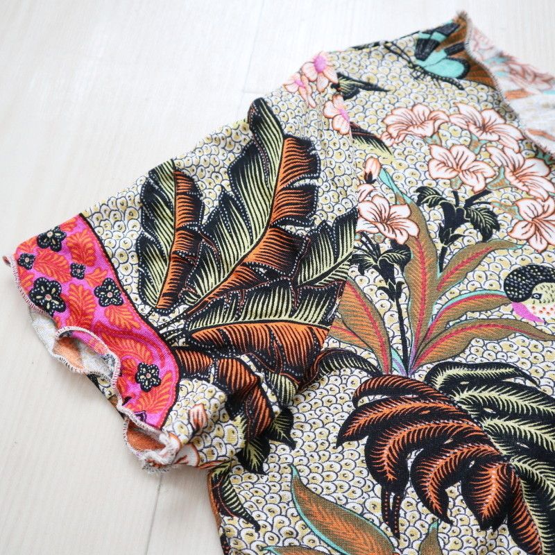 ETRO エトロ　ニット　半袖　カットソー　花柄　ボタニカル柄　レーヨン　42 ETRO エトロ フラワー/アニマル柄 レーヨン/ポリウレタン 半袖