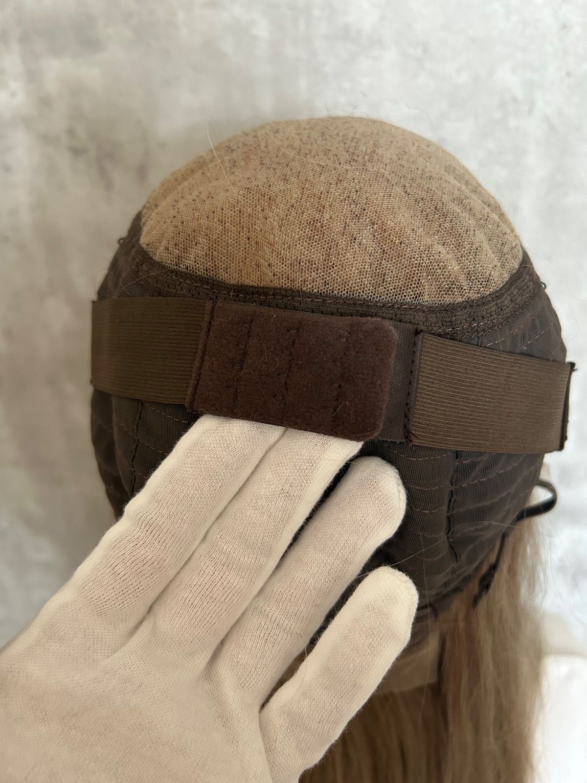 アッシュブロンド｜自然なもみあげ