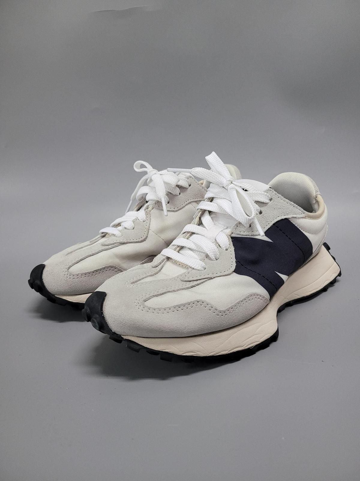 【雷市場（ポンジャン）商品韓国直送】New Balance(ニューバランス) 327 245 サイズ スニーカー スニーカーズ