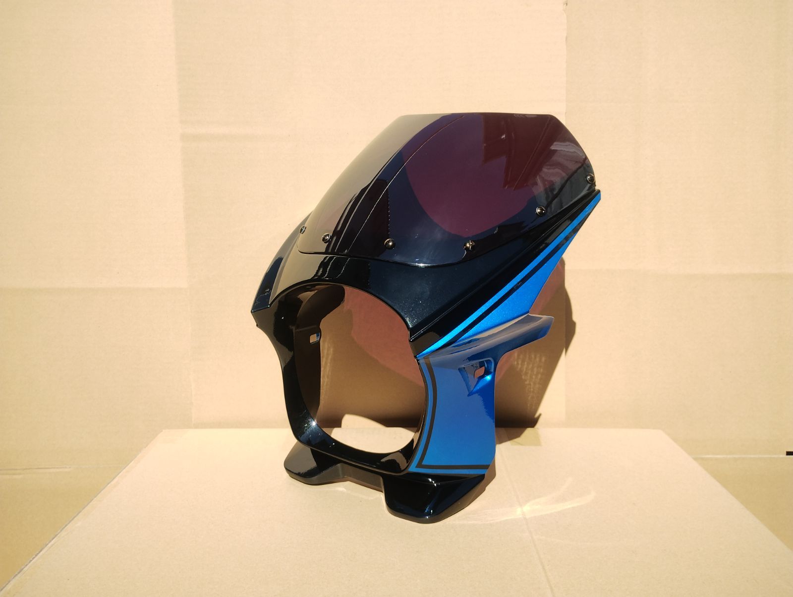 モモ純正ポルシェクレストホーンボタン momo Porsche 930/964 新品】超