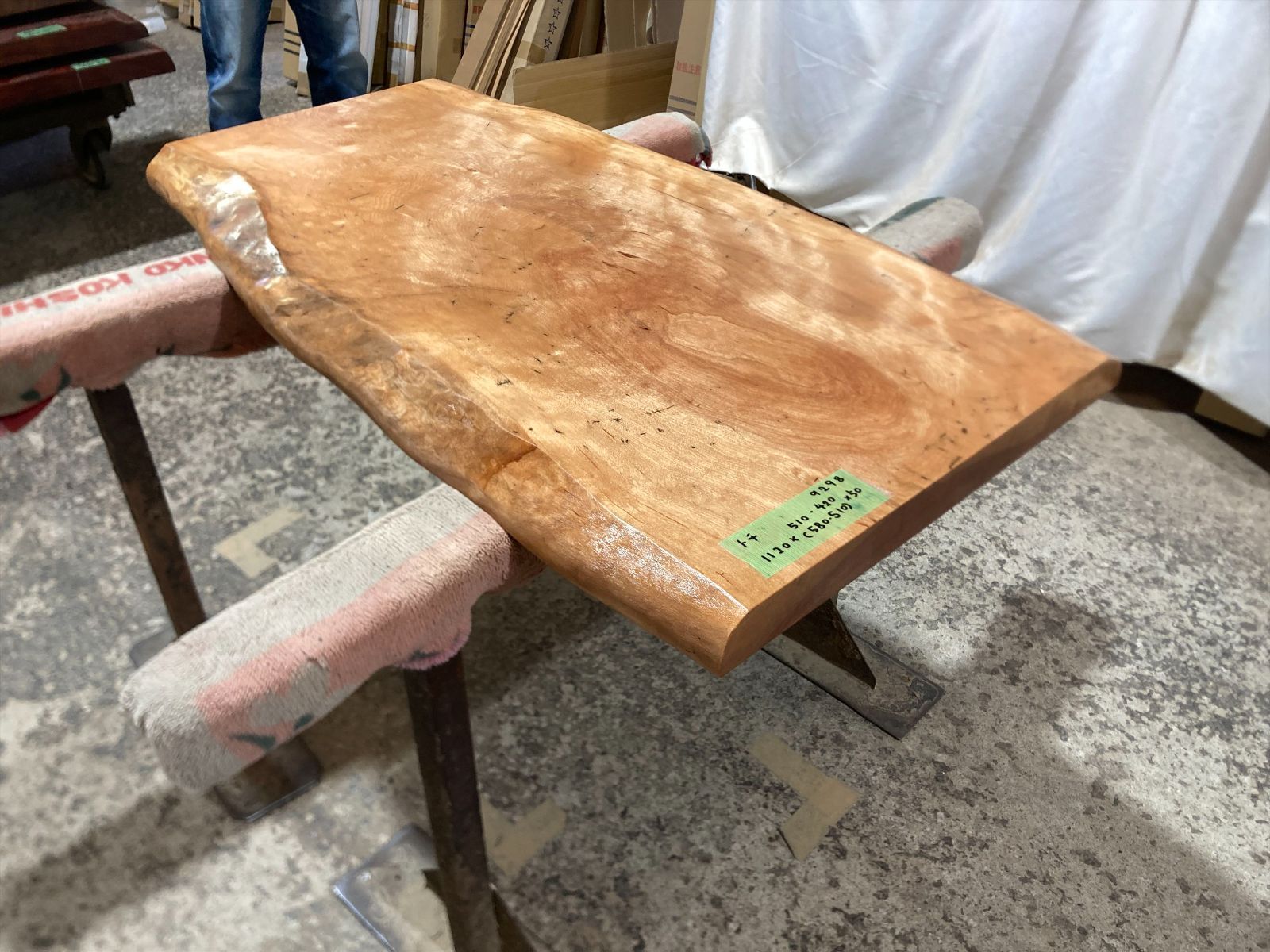 トチ9298 トチの木 一枚板無垢 乾燥材 1120x510-420x50mm カウンター 棚 テレビ台 カウンター センターテーブル 窓台 橡 栃