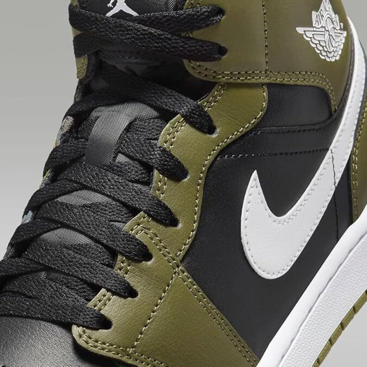 ナイキ] エア ジョーダン 1 ミッド AIR JORDAN 1 MID ブラック 