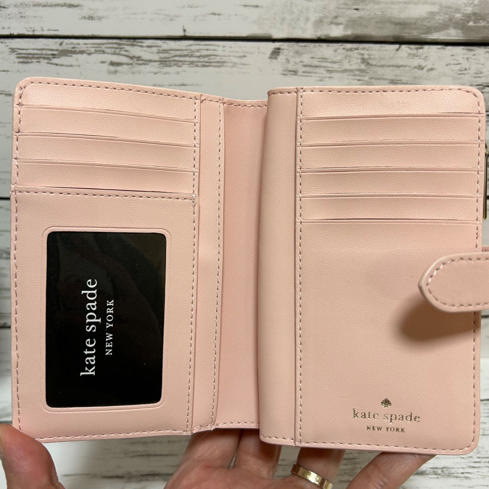 【新品】ケイトスペード キルティング 二つ折り財布 ミディアムウォレット ピンク