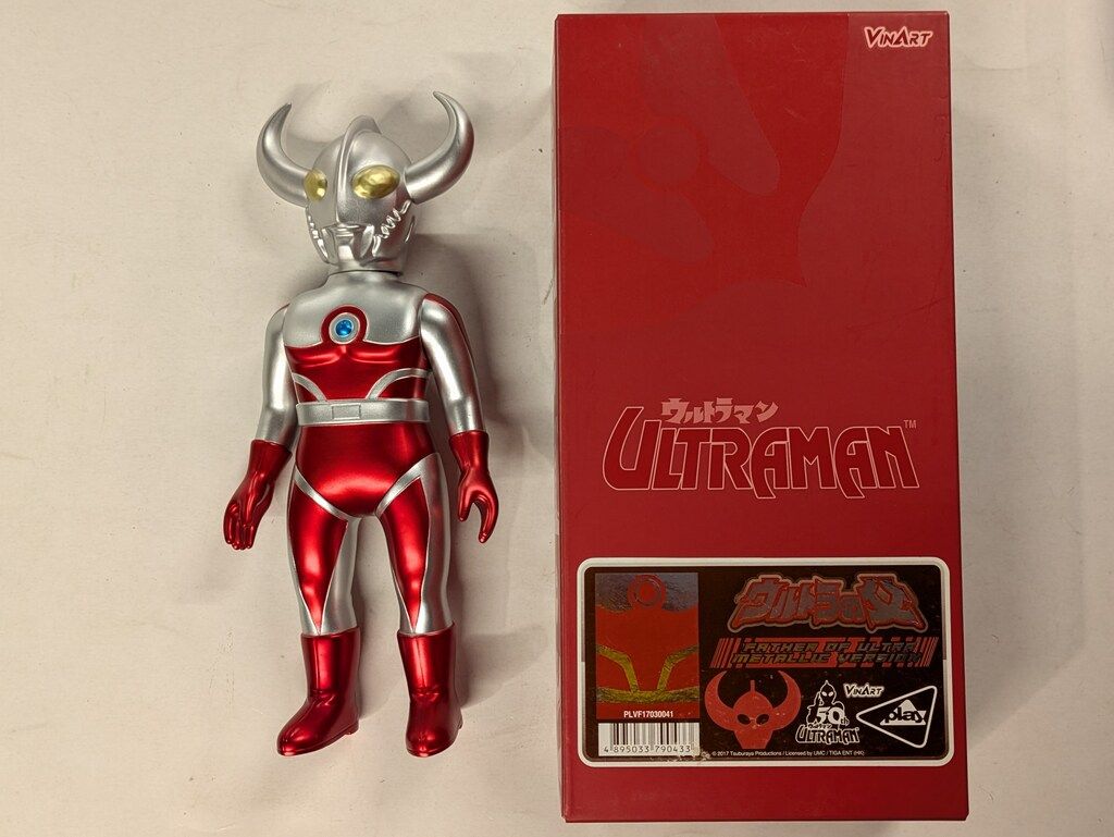 PLAYTOY VINART　 ウルトラの父 メタリックバージョン