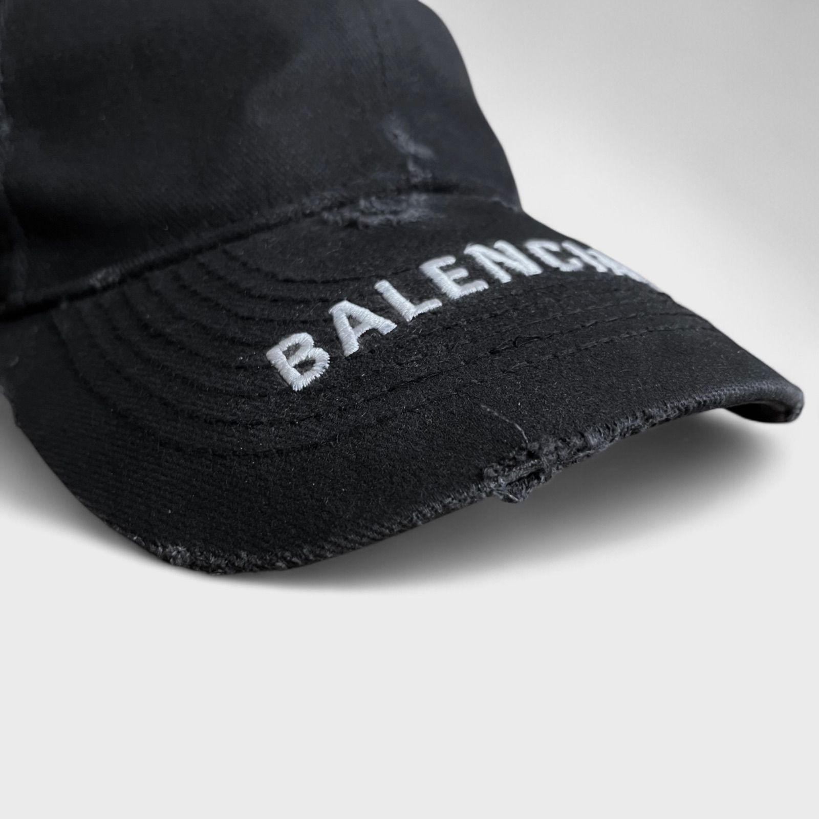 BALENCIAGA バレンシアガ LOGO VISOR キャップ ダメージ加工 ブラック