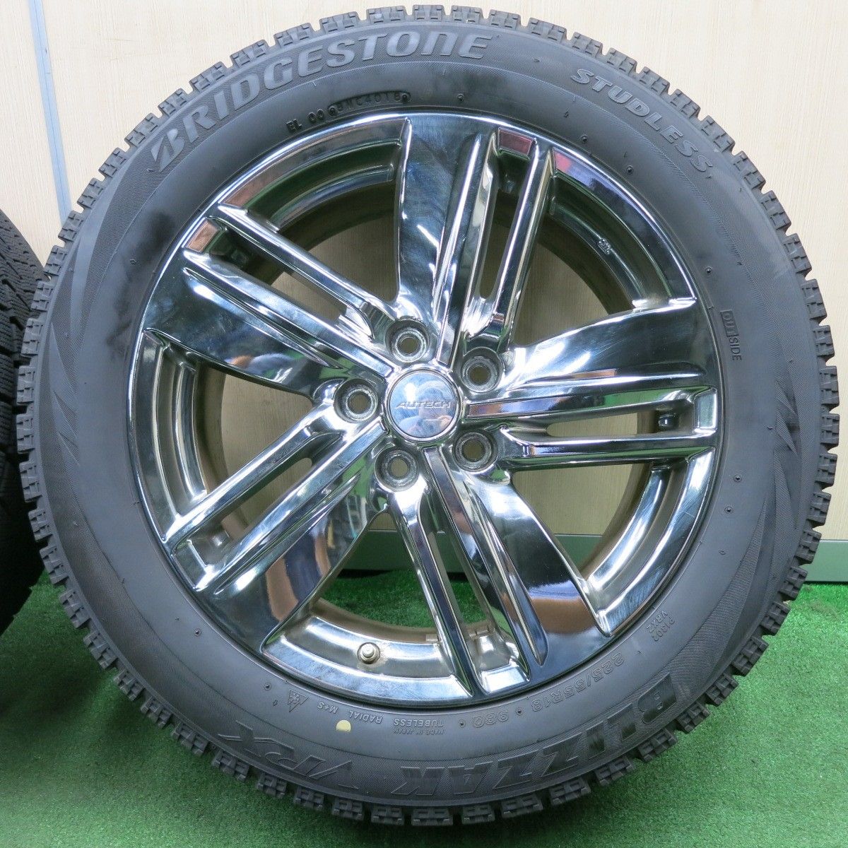 送料無料* バリ溝！9.5分☆日産 E52 エルグランド ライダー 純正 AUTECH 225/55R18 スタッドレス ブリヂストン ブリザック  VRX PCD114.3/5H☆4052102NJス - メルカリ