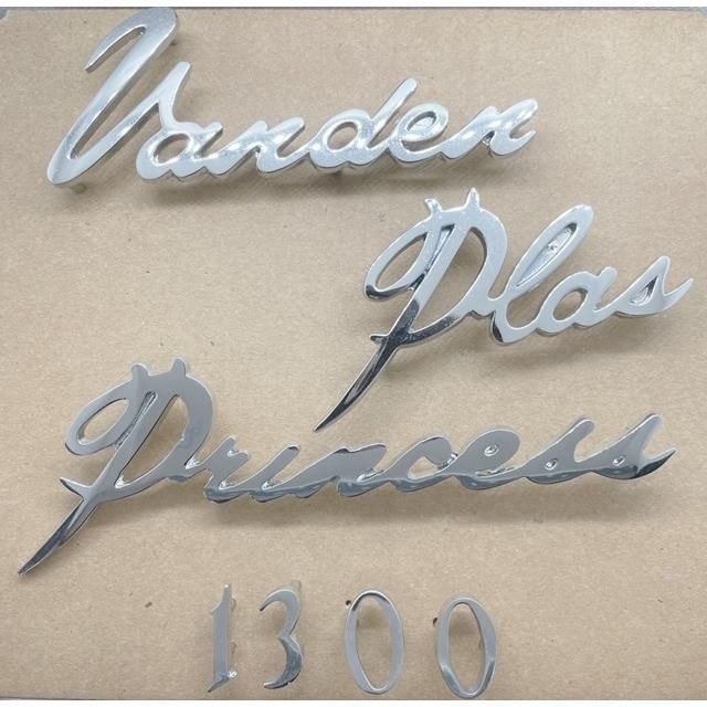 すのー様 新品 バンデンプラスプリンセス トランクエンブレム Vandenplas