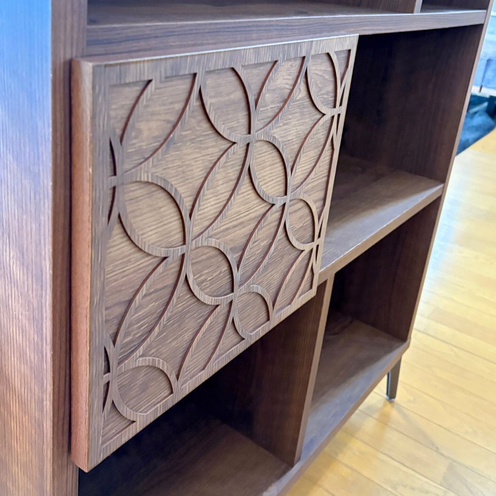 ヴィンテージ風の Arrivo