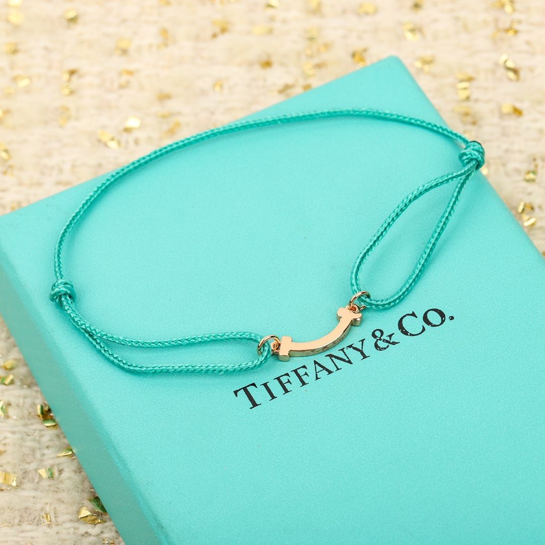 TIFFANY&Co. ティファニーTスマイルブレスレット - ブレスレット