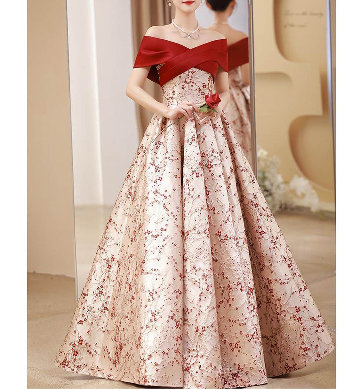 ドレス ロングドレス 赤 レッド オフショルダー パーティードレス ウェディングドレス ウエディングドレス 結婚式 二次会 披露宴 花嫁 演奏会 発表会 編み上げ 花柄 1010
