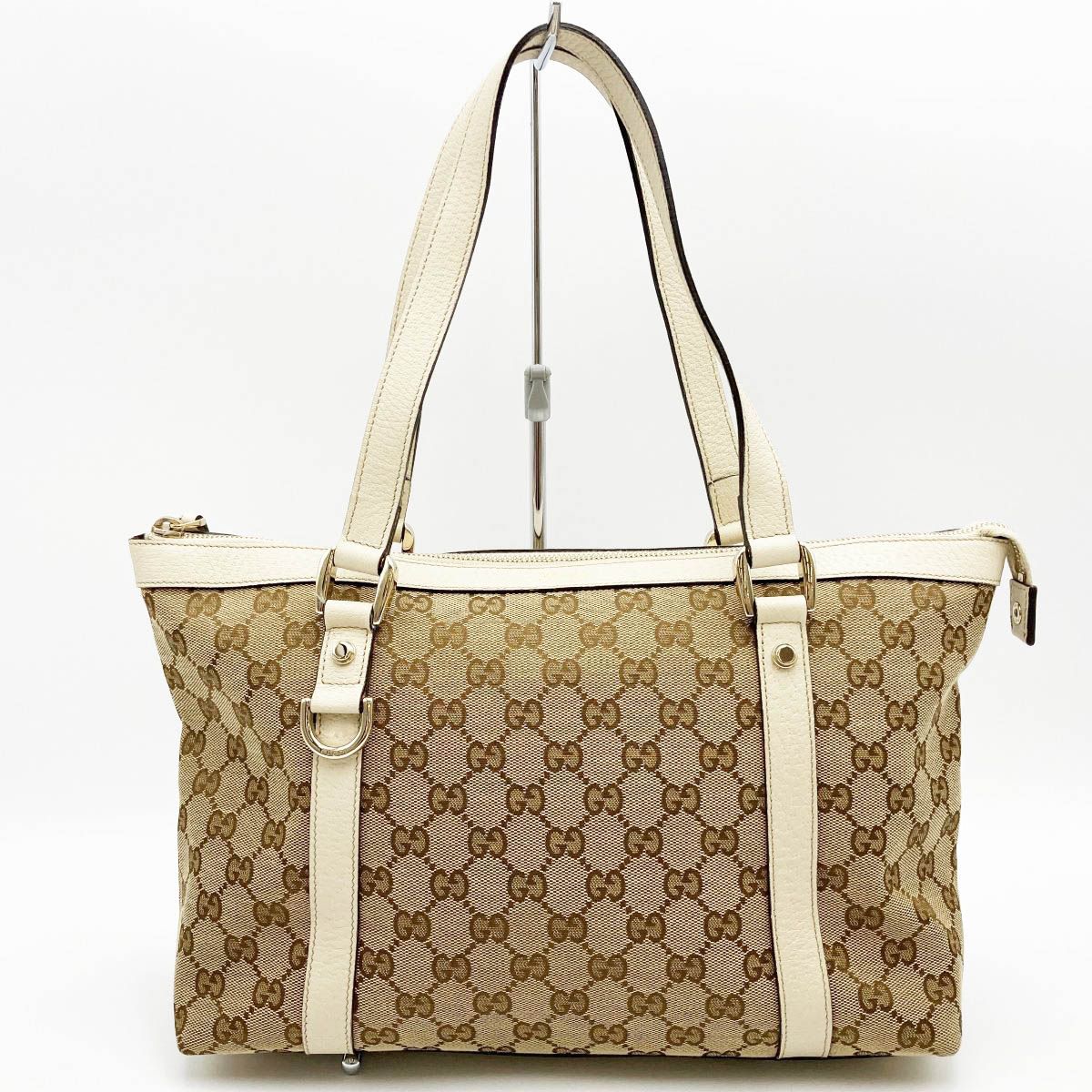 値下げ！一点美品 グッチ GUCCI GG柄 ショルダートートバッグ ホワイト 美品 GUCCI グッチ GG柄 トートバッグ ショルダーバッグ 肩掛け