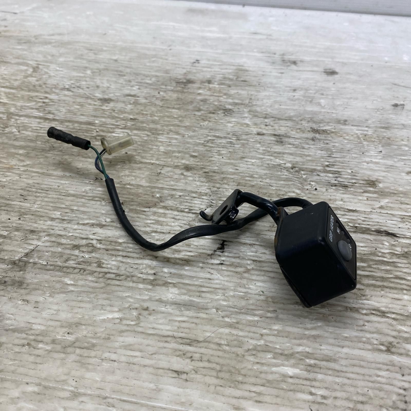 郵政カブ　md507090  グリップヒーター 郵政カブ md507090 グリップヒーター - メルカリ