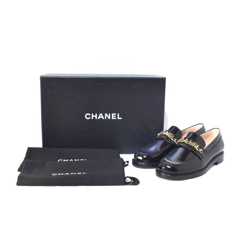 CHANEL ブラック エナメル ローファー37Ｃ シャネル CHANEL ロゴ ココマーク チェーン エナメル ローファー