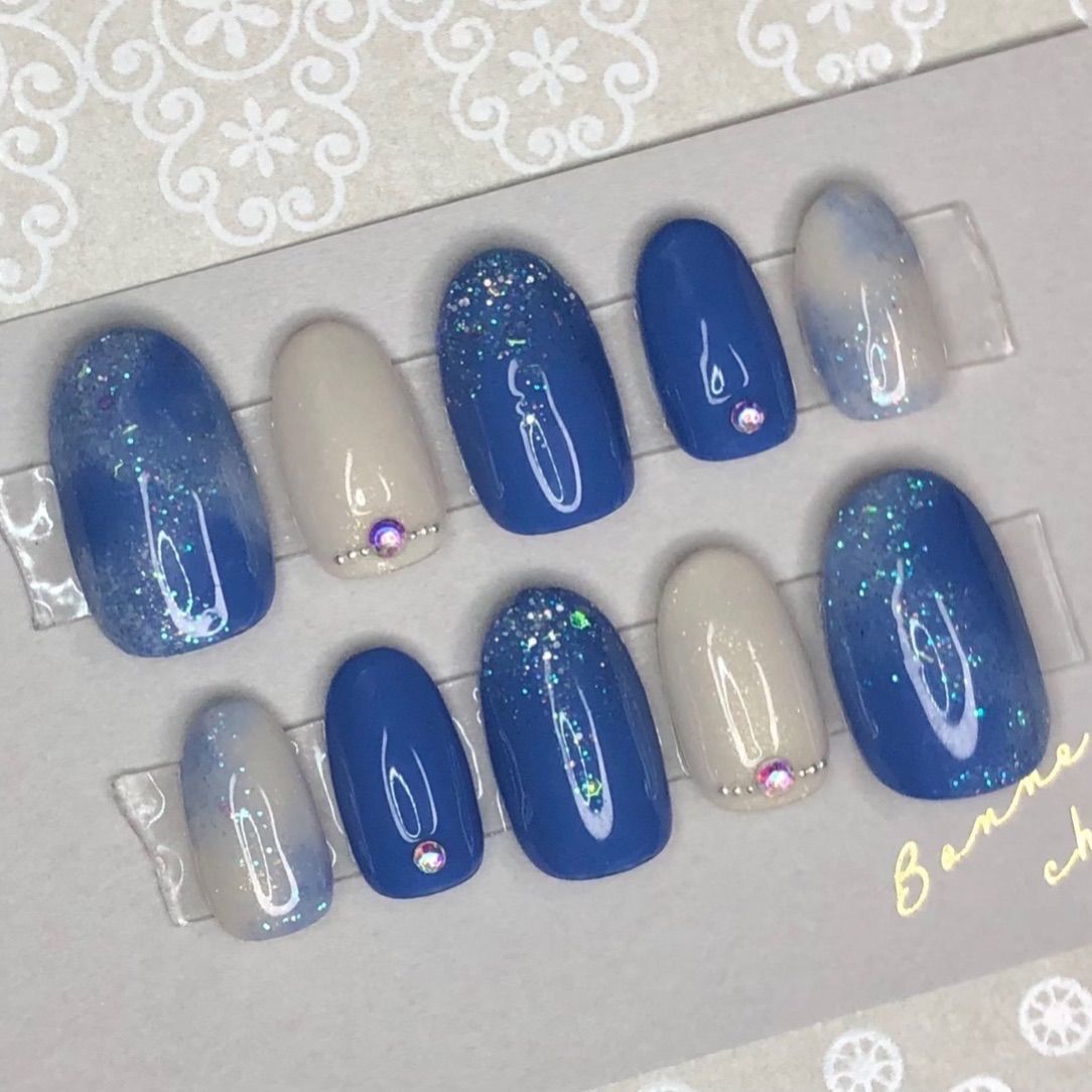 ネイルチップ 個性的 マット 青 フルオーダーネイル オーダーネイル 現品/サイズオーダー】ネイルチップ オーロラ キラキラ 青 白