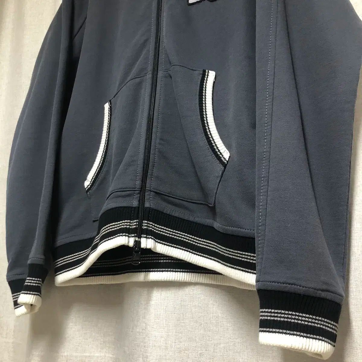 ARMANI(アルマーニ) ジーンズ トラック ジップアップ ジャケット
