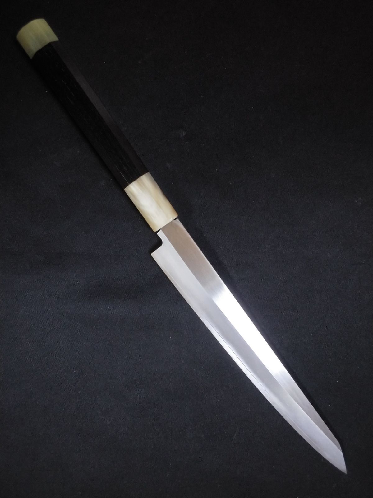 城山刃物製作所 堺業務用刃物メーカー直売 七寸和ペティ ZDP189とSUSの三層鋼 木戸仕上げ 黒檀上下白水牛柄 鞘付き ピン付き