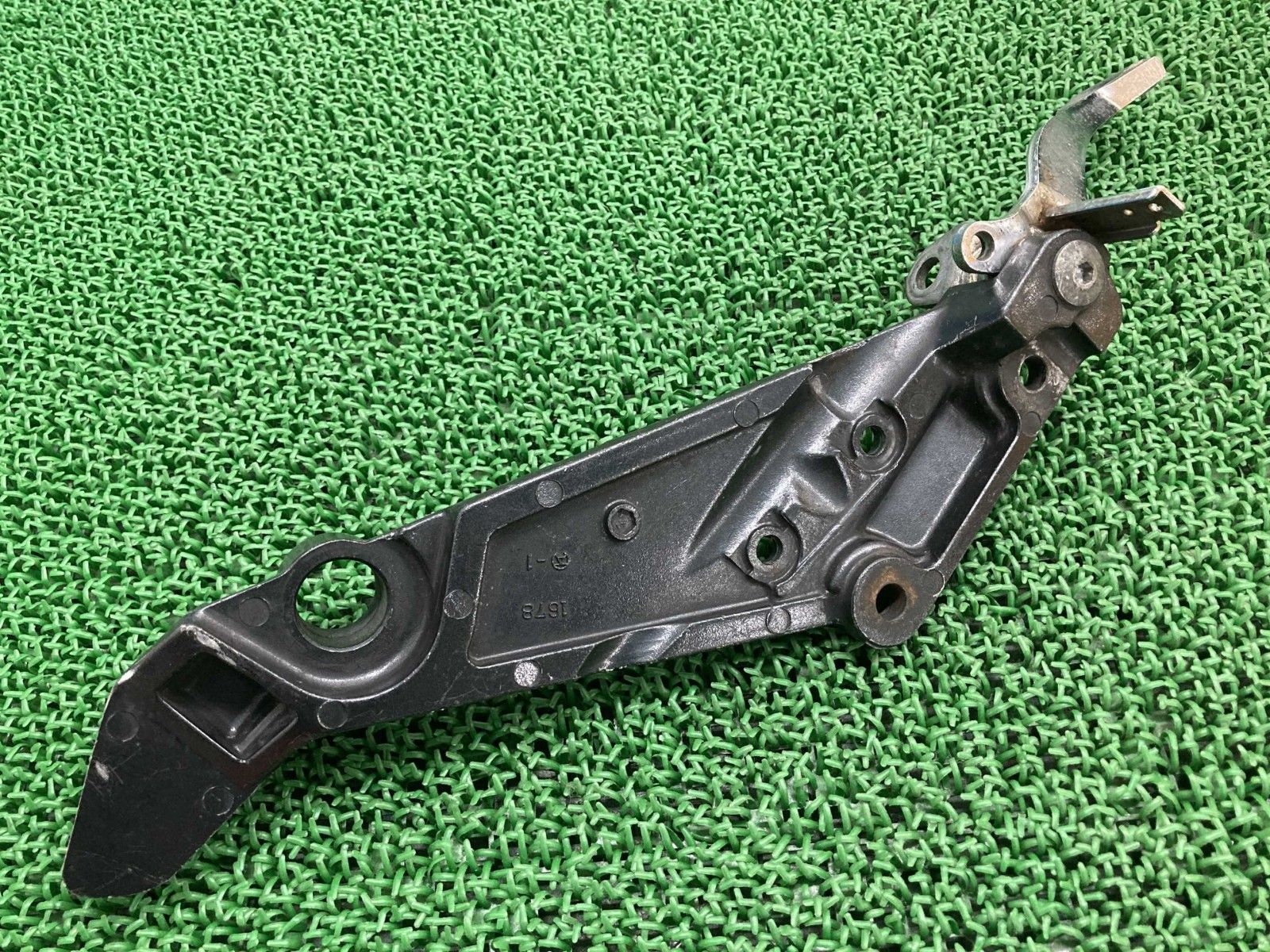 前期 ブレーキペダル